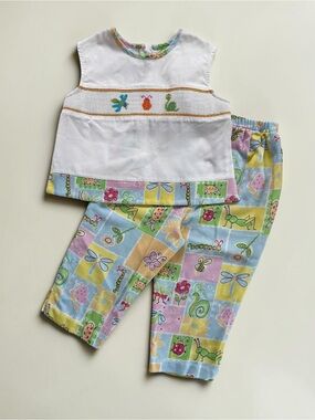 AMANDA REMEMBERED EUC Hand Smocked Insects Bugs Butterfly Pastel 2PC Set